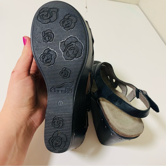 Dansko Felicia Black Leather Open Toe Strappy Hook Loop Studded Wedge - Picture 9 of 9